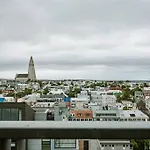 Luxury Apartment Downtown Reykjavik With Stunning Views