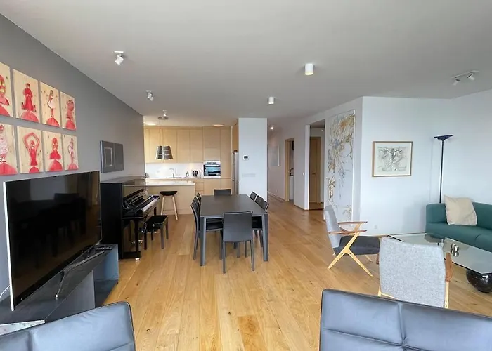 Luxury Apartment Downtown Reykjavik With Stunning Views