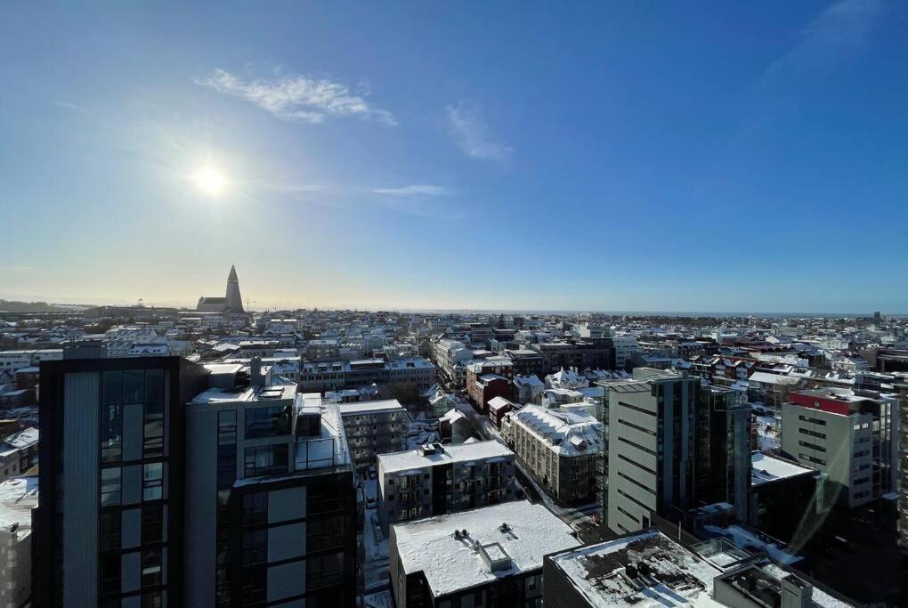 Luxury Downtown With Stunning Views